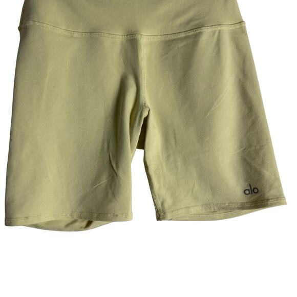 Alo Yoga Airbrush 5” Yellow High Waist Biker Athletic Workout Shorts Small - Picture 4 of 7
